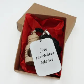 Automobilio kvapukas su Jūsų pasirinktu tekstu