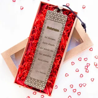 Graviruotas knygos skirtukas "Mokytojui"