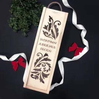 Medinė butelio dėžė "Sveikinimai jubiliejaus proga"