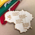 Graviruota Lietuvos formos medinė lentelė su himnu
