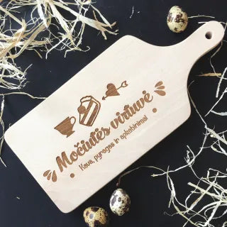 Graviruota medinė pjaustymo lentelė "Močiutės virtuvė"